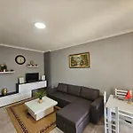 شقة Bral *