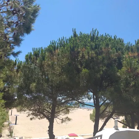 Bral Διαμέρισμα *